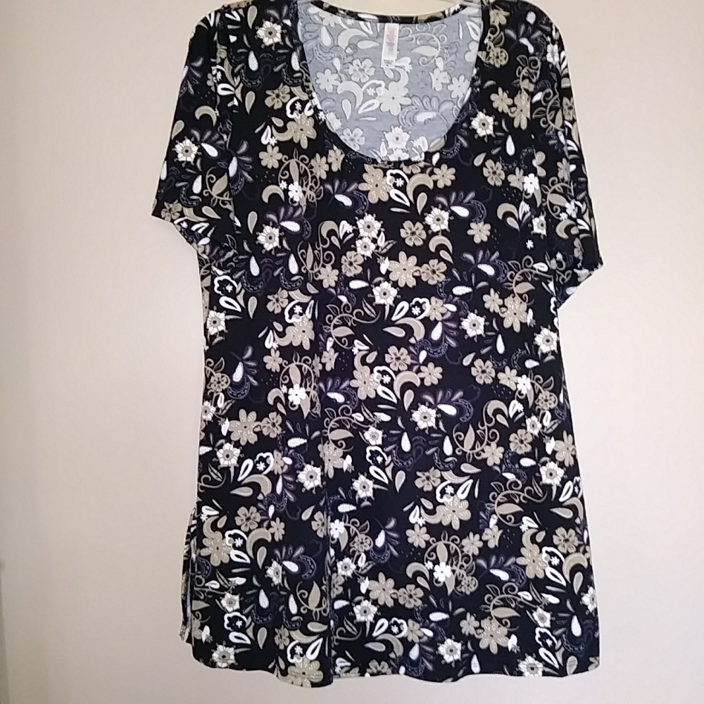 LuLaroe Swing Tee